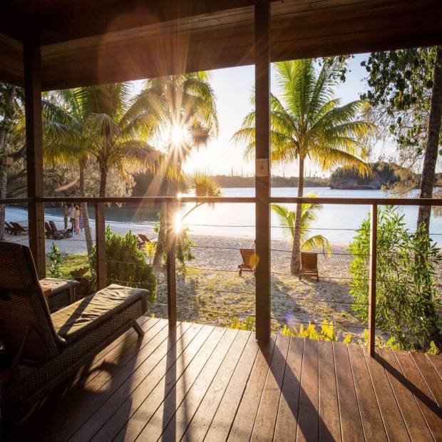 oure-lodge-caledonie-misterlodge-bungalow-terrasse